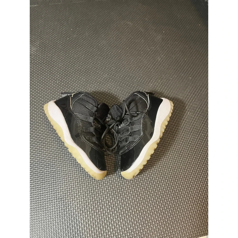 Jordan 11 Retro Jubilee 25th Anniversary Toddler 7C Black White 378040-011